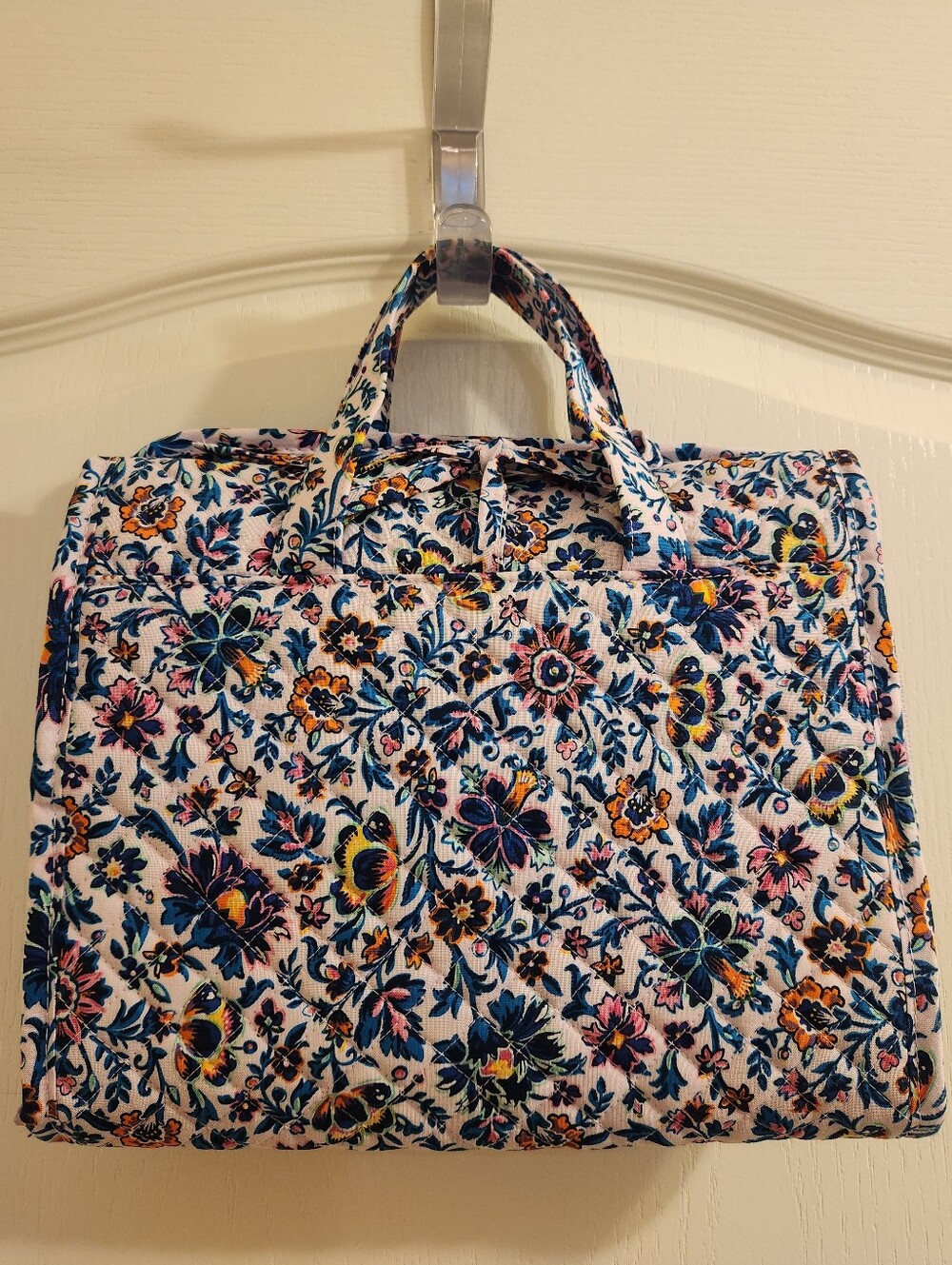 Vera Bradley Hanging Travel Organizer, Cloud Vine Multi- NWT - Picture 2 of 3
